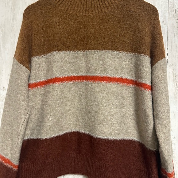 Universal Thread Brown and Cream Striped Sweater Size L - Picture 2 of 5